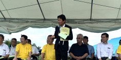 二市一ケ村日橋川「川の祭典」　イカダ下り大会開会式